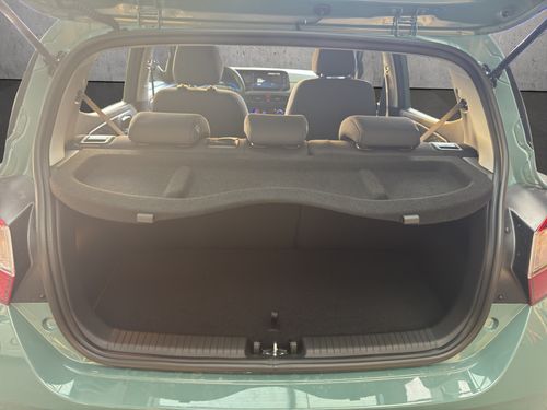 https://csb-strapi-files.fsn1.your-objectstorage.com/inventory-cars/images/b55c2d5927ccb6708f997208a71a1c9e287a67fe/18_500_6466.jpg