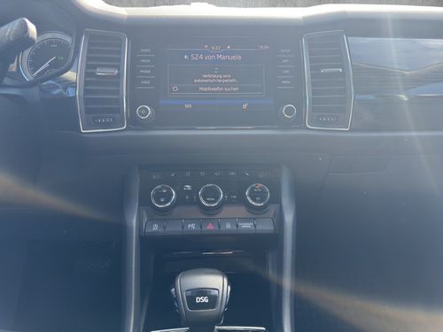 https://csb-strapi-files.fsn1.your-objectstorage.com/inventory-cars/images/b5a83fd15e649dfd2e3d4d1a10758360f1b2e4aa/15_500_3971.jpg