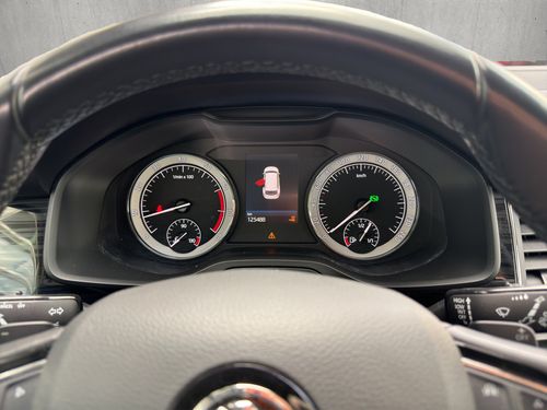 https://csb-strapi-files.fsn1.your-objectstorage.com/inventory-cars/images/b5a83fd15e649dfd2e3d4d1a10758360f1b2e4aa/16_500_7062.jpg