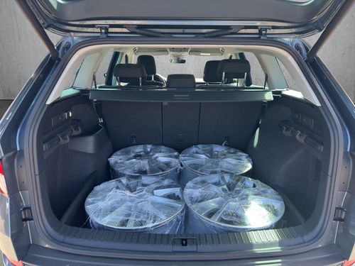 https://csb-strapi-files.fsn1.your-objectstorage.com/inventory-cars/images/b5a83fd15e649dfd2e3d4d1a10758360f1b2e4aa/5_500_2053.jpg