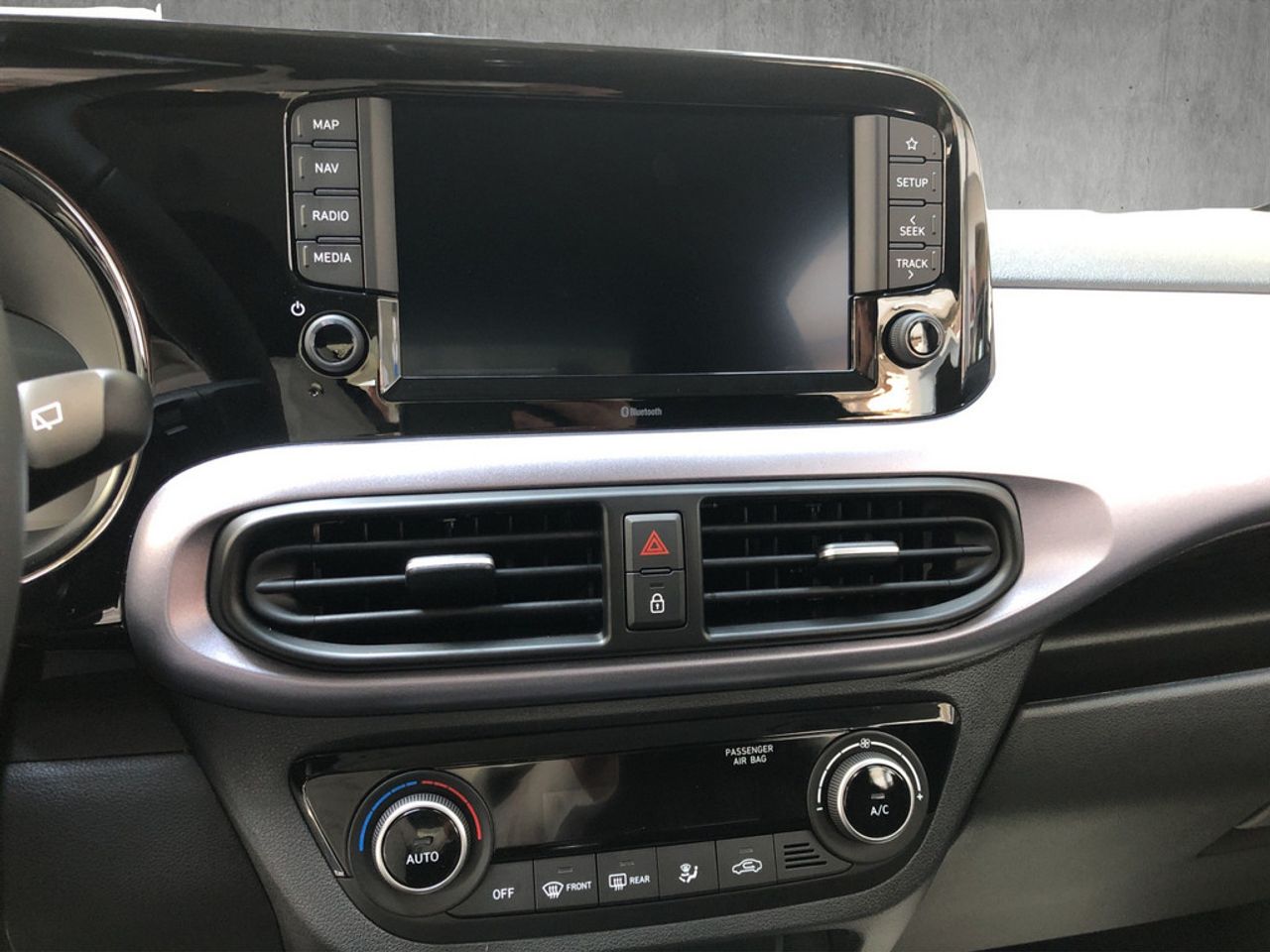 https://csb-strapi-files.fsn1.your-objectstorage.com/inventory-cars/images/b5f2f0ccb7ec317738efd02cebe388db427b582f/10_1280_2079.jpg