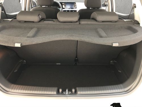 https://csb-strapi-files.fsn1.your-objectstorage.com/inventory-cars/images/b5f2f0ccb7ec317738efd02cebe388db427b582f/13_500_1854.jpg