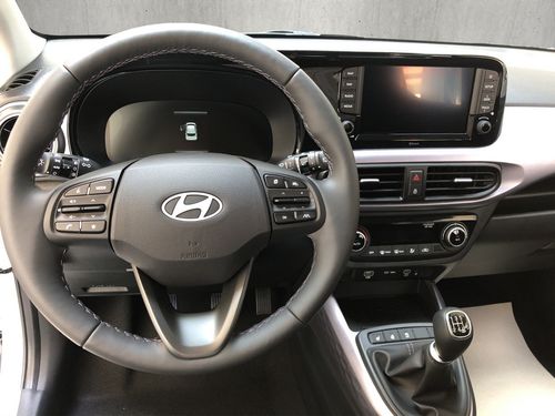 https://csb-strapi-files.fsn1.your-objectstorage.com/inventory-cars/images/b5f2f0ccb7ec317738efd02cebe388db427b582f/9_500_5336.jpg