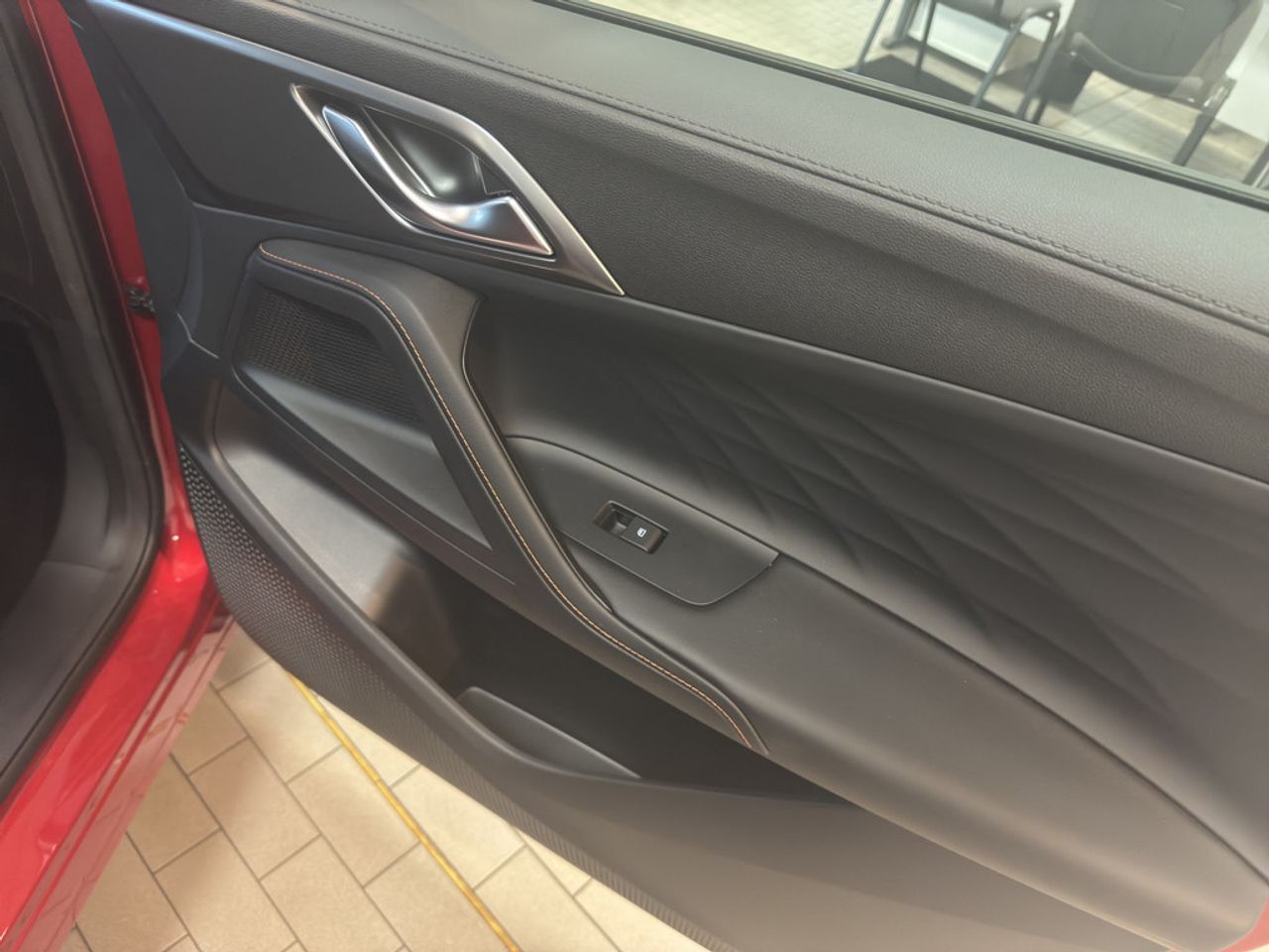 https://csb-strapi-files.fsn1.your-objectstorage.com/inventory-cars/images/b7336b335ae41c98b8e43efa4d97d5593130585c/20_1280_9349.jpg
