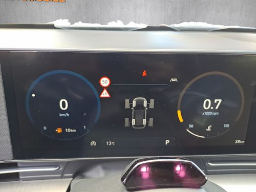 https://csb-strapi-files.fsn1.your-objectstorage.com/inventory-cars/images/ba28b4a8ee8f55402bdd084fcb911f2a5e0c7107/11_500_6584.jpg