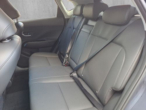 https://csb-strapi-files.fsn1.your-objectstorage.com/inventory-cars/images/ba28b4a8ee8f55402bdd084fcb911f2a5e0c7107/15_500_3392.jpg