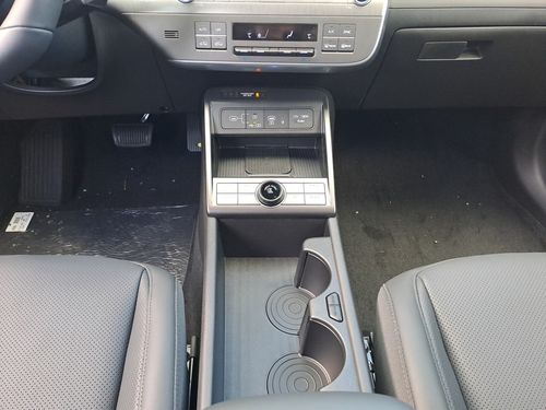 https://csb-strapi-files.fsn1.your-objectstorage.com/inventory-cars/images/ba28b4a8ee8f55402bdd084fcb911f2a5e0c7107/17_500_5056.jpg