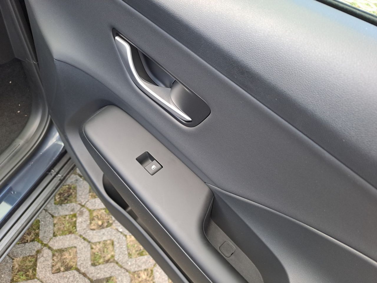 https://csb-strapi-files.fsn1.your-objectstorage.com/inventory-cars/images/ba28b4a8ee8f55402bdd084fcb911f2a5e0c7107/21_1280_1609.jpg