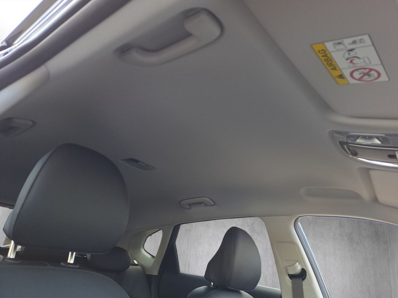 https://csb-strapi-files.fsn1.your-objectstorage.com/inventory-cars/images/ba28b4a8ee8f55402bdd084fcb911f2a5e0c7107/22_1280_3513.jpg