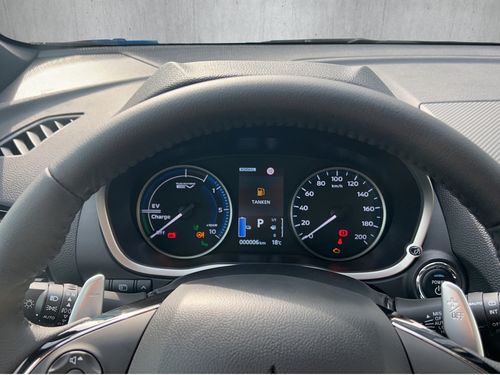 https://csb-strapi-files.fsn1.your-objectstorage.com/inventory-cars/images/ba773429d35d234f3344b7e7fba20c1cd4147876/11_500_4646.jpg