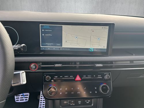 https://csb-strapi-files.fsn1.your-objectstorage.com/inventory-cars/images/bb19368a5538fbd8b2479cf145f54221bc4cc840/12_500_1606.jpg