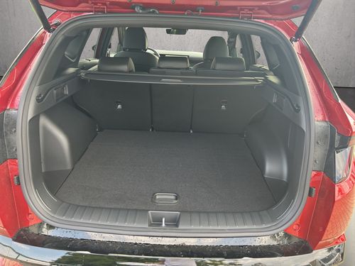 https://csb-strapi-files.fsn1.your-objectstorage.com/inventory-cars/images/bb19368a5538fbd8b2479cf145f54221bc4cc840/18_500_9567.jpg