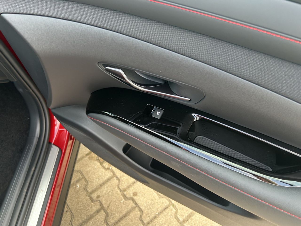 https://csb-strapi-files.fsn1.your-objectstorage.com/inventory-cars/images/bb19368a5538fbd8b2479cf145f54221bc4cc840/21_1280_5330.jpg