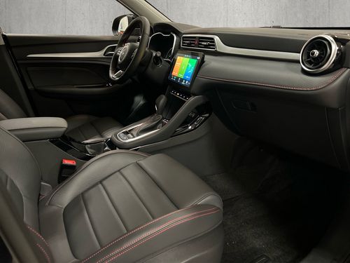 https://csb-strapi-files.fsn1.your-objectstorage.com/inventory-cars/images/bb8c7c541863922e69923240c52df01769ff534e/12_500_6404.jpg