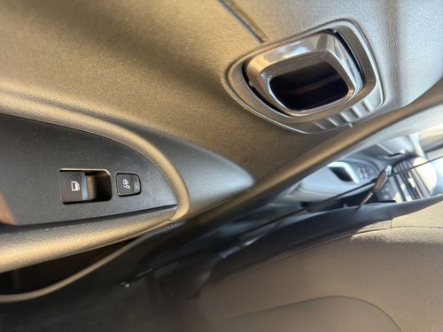https://csb-strapi-files.fsn1.your-objectstorage.com/inventory-cars/images/bbcbc4daeb5469529c1961306b634f828e2c5264/20_500_4740.jpg