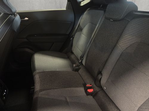 https://csb-strapi-files.fsn1.your-objectstorage.com/inventory-cars/images/bc261e9a2cf0bc653209f8a4c67099de1c22e689/14_500_1891.jpg