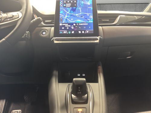 https://csb-strapi-files.fsn1.your-objectstorage.com/inventory-cars/images/bc261e9a2cf0bc653209f8a4c67099de1c22e689/16_500_6291.jpg