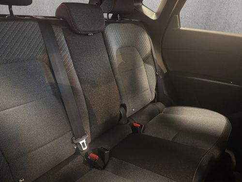 https://csb-strapi-files.fsn1.your-objectstorage.com/inventory-cars/images/bc261e9a2cf0bc653209f8a4c67099de1c22e689/18_500_9369.jpg