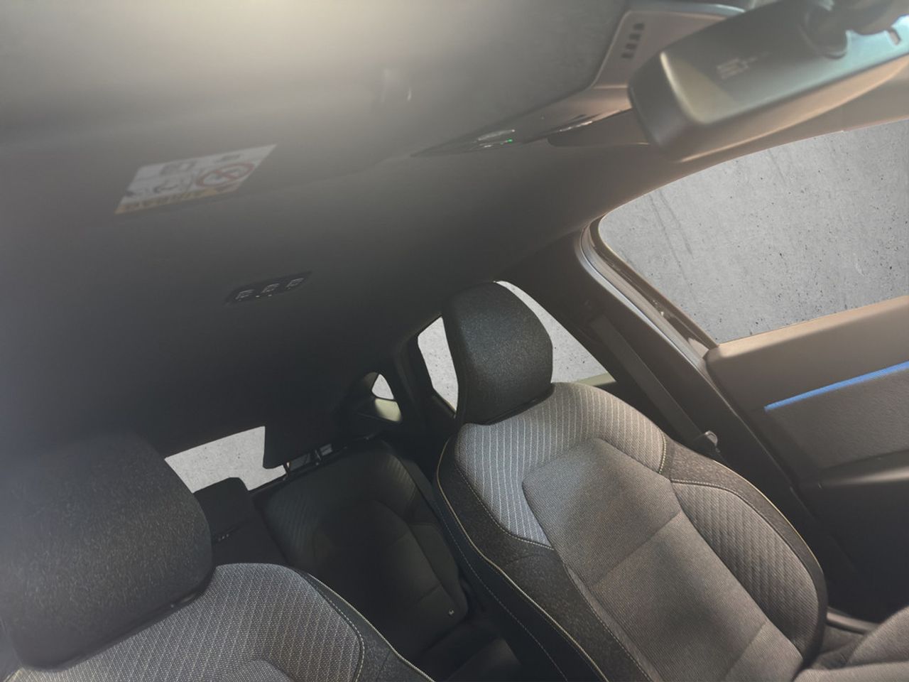 https://csb-strapi-files.fsn1.your-objectstorage.com/inventory-cars/images/bc261e9a2cf0bc653209f8a4c67099de1c22e689/21_1280_4867.jpg