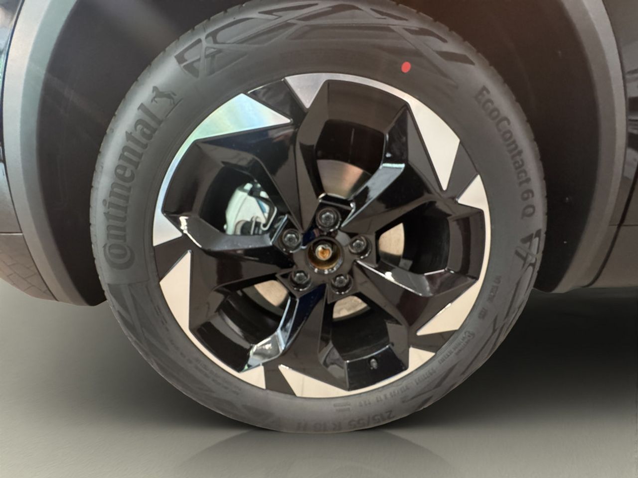 https://csb-strapi-files.fsn1.your-objectstorage.com/inventory-cars/images/bc261e9a2cf0bc653209f8a4c67099de1c22e689/2_1280_3663.jpg