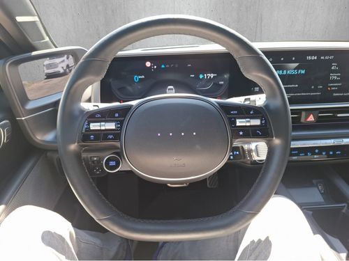 https://csb-strapi-files.fsn1.your-objectstorage.com/inventory-cars/images/bc39f0b858d8ef72036dbbf4dfb49d4c595221f1/10_500_4048.jpg