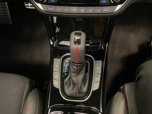 https://csb-strapi-files.fsn1.your-objectstorage.com/inventory-cars/images/bd0f1ebe8235303d1137d722e56be8f8719bb021/21_500_7210.jpg