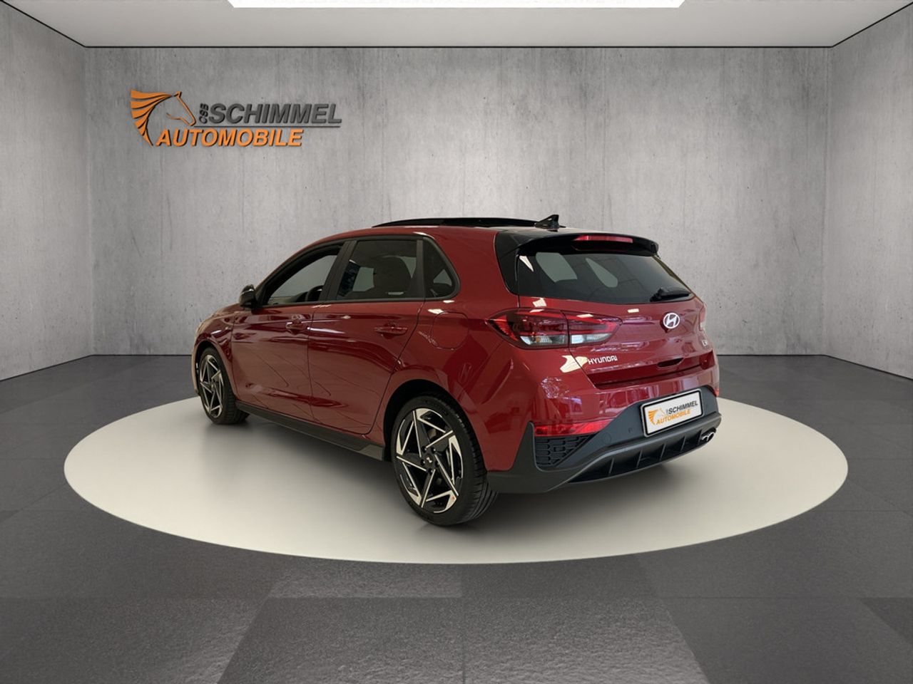 https://csb-strapi-files.fsn1.your-objectstorage.com/inventory-cars/images/bd0f1ebe8235303d1137d722e56be8f8719bb021/4_1280_6521.jpg