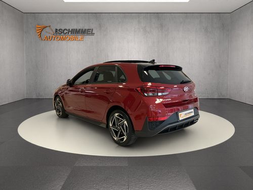 https://csb-strapi-files.fsn1.your-objectstorage.com/inventory-cars/images/bd0f1ebe8235303d1137d722e56be8f8719bb021/4_500_3648.jpg