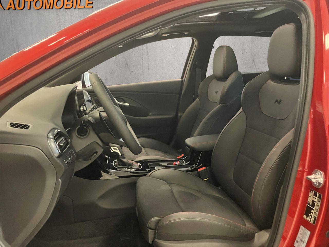 https://csb-strapi-files.fsn1.your-objectstorage.com/inventory-cars/images/bd0f1ebe8235303d1137d722e56be8f8719bb021/9_1280_5910.jpg