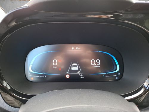 https://csb-strapi-files.fsn1.your-objectstorage.com/inventory-cars/images/bd0f49d1033b79775a17f32187a003c25be5fb4d/10_500_4060.jpg