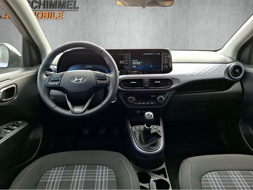https://csb-strapi-files.fsn1.your-objectstorage.com/inventory-cars/images/bd0f49d1033b79775a17f32187a003c25be5fb4d/15_500_2119.jpg