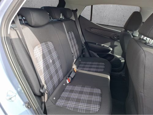 https://csb-strapi-files.fsn1.your-objectstorage.com/inventory-cars/images/bd0f49d1033b79775a17f32187a003c25be5fb4d/18_500_3219.jpg
