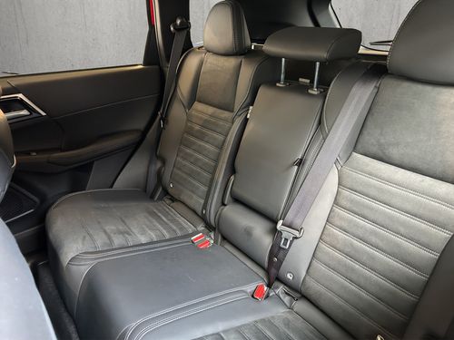 https://csb-strapi-files.fsn1.your-objectstorage.com/inventory-cars/images/be11fe0ba5862037de51fabb4d97b461c498e32c/11_500_2918.jpg