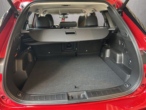 https://csb-strapi-files.fsn1.your-objectstorage.com/inventory-cars/images/be11fe0ba5862037de51fabb4d97b461c498e32c/14_500_4291.jpg