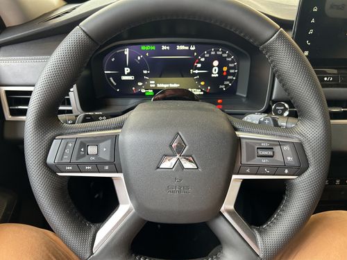 https://csb-strapi-files.fsn1.your-objectstorage.com/inventory-cars/images/be11fe0ba5862037de51fabb4d97b461c498e32c/7_500_2898.jpg