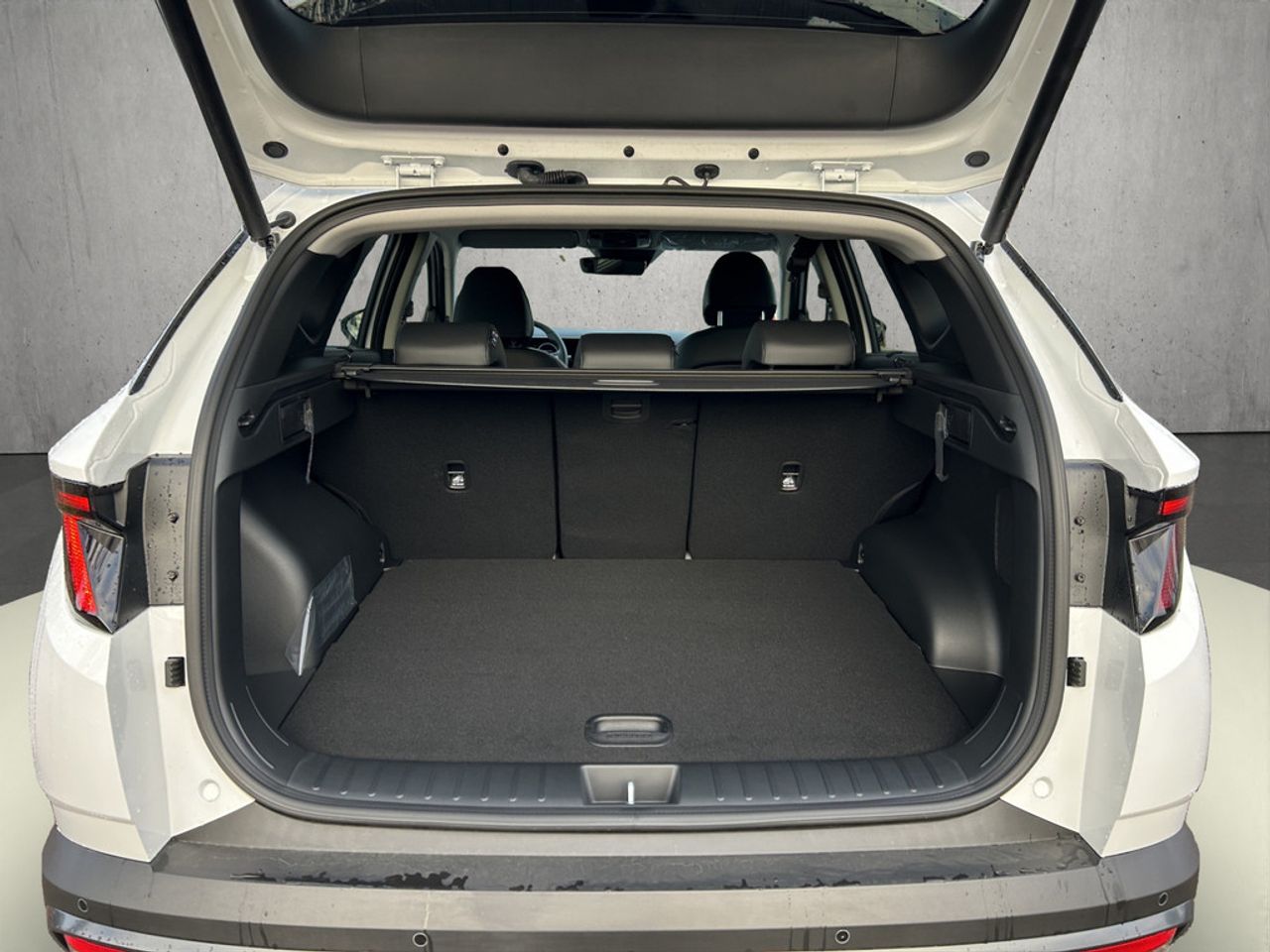 https://csb-strapi-files.fsn1.your-objectstorage.com/inventory-cars/images/be5cb6c462ad4c1416b62571cc4c2c1e5014a452/5_1280_8940.jpg