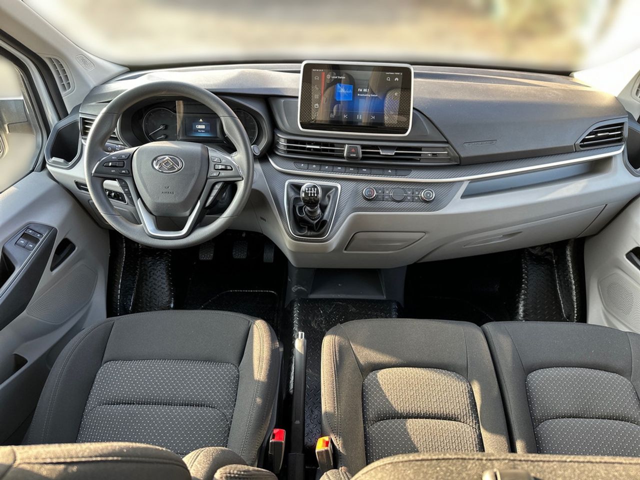https://csb-strapi-files.fsn1.your-objectstorage.com/inventory-cars/images/bf92eee6db113be99121c7b356f5609fcbcdbc42/10_1280_3585.jpg