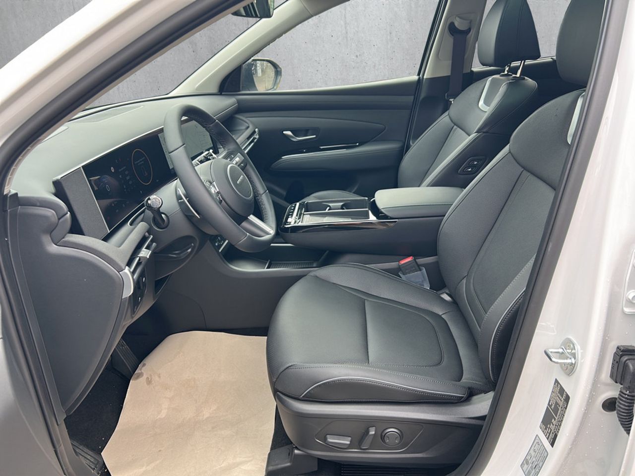 https://csb-strapi-files.fsn1.your-objectstorage.com/inventory-cars/images/c02454cafe197d7372e105384fdfc4a09d4dffe8/10_1280_7695.jpg