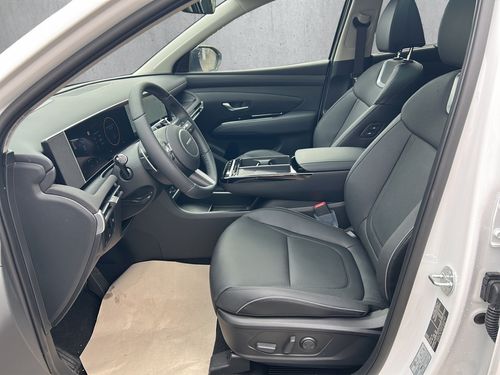 https://csb-strapi-files.fsn1.your-objectstorage.com/inventory-cars/images/c02454cafe197d7372e105384fdfc4a09d4dffe8/10_500_6029.jpg