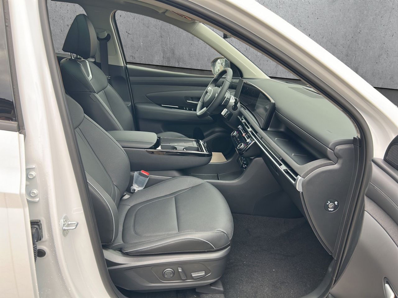 https://csb-strapi-files.fsn1.your-objectstorage.com/inventory-cars/images/c02454cafe197d7372e105384fdfc4a09d4dffe8/15_1280_2204.jpg