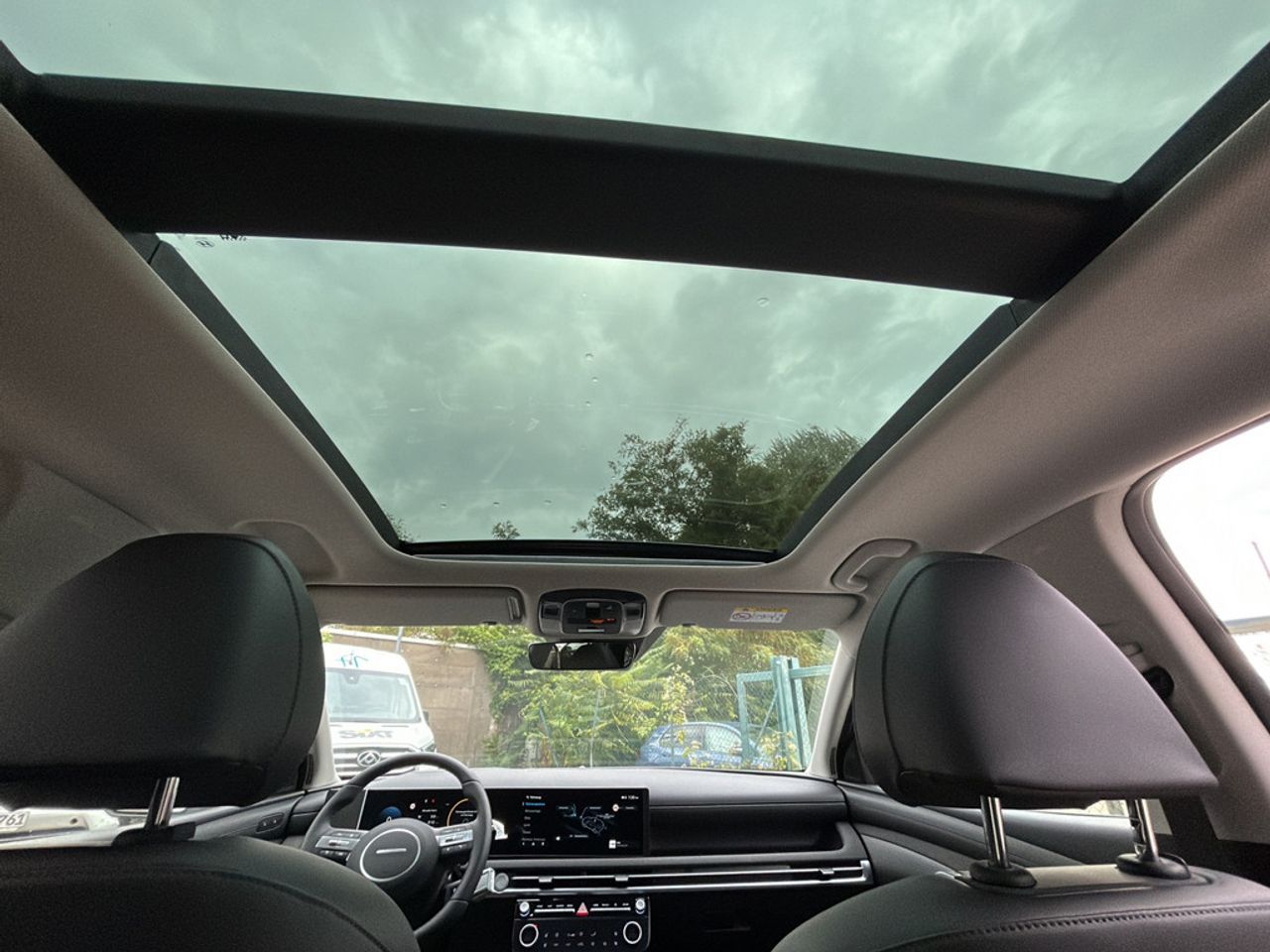 https://csb-strapi-files.fsn1.your-objectstorage.com/inventory-cars/images/c02454cafe197d7372e105384fdfc4a09d4dffe8/32_1280_3178.jpg