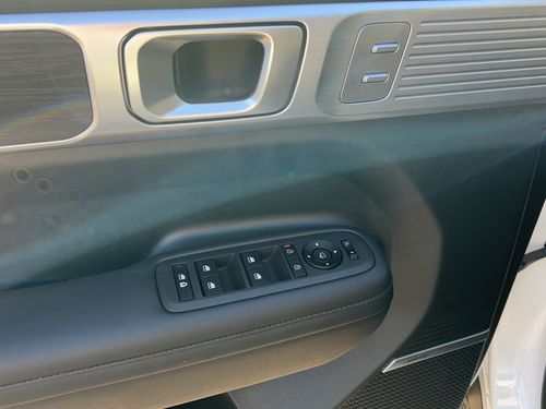 https://csb-strapi-files.fsn1.your-objectstorage.com/inventory-cars/images/c06e36f70b7089c18d98ad7c6c2d877cc8ad9e41/13_500_1311.jpg