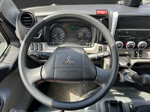 https://csb-strapi-files.fsn1.your-objectstorage.com/inventory-cars/images/c07780beb25ef857fd323bc8952de90f0d372e38/10_500_6825.jpg