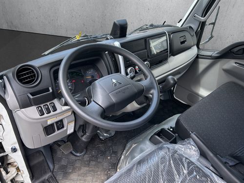 https://csb-strapi-files.fsn1.your-objectstorage.com/inventory-cars/images/c07780beb25ef857fd323bc8952de90f0d372e38/12_500_4592.jpg