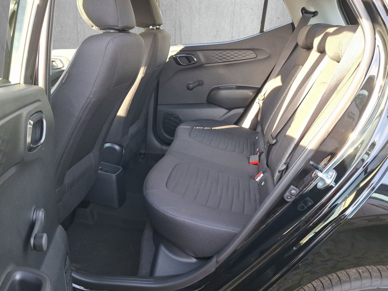 https://csb-strapi-files.fsn1.your-objectstorage.com/inventory-cars/images/c1c19f2030a0750539a4c9576322d56f4a38b281/14_1280_9204.jpg