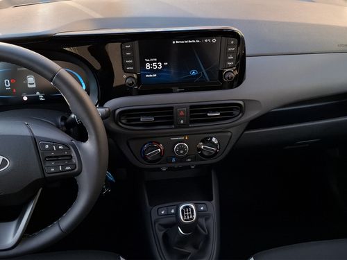 https://csb-strapi-files.fsn1.your-objectstorage.com/inventory-cars/images/c1c19f2030a0750539a4c9576322d56f4a38b281/16_500_9490.jpg