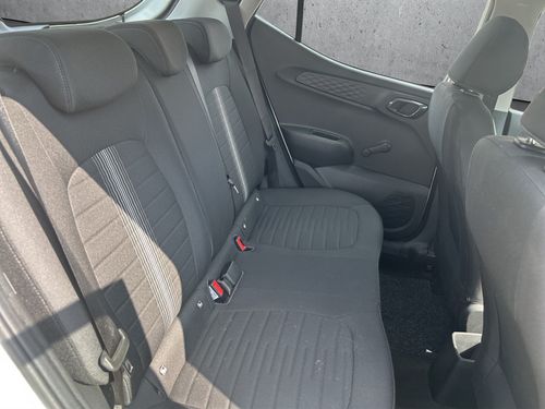 https://csb-strapi-files.fsn1.your-objectstorage.com/inventory-cars/images/c20c123c7c90e984ac098330aade721f3b23e98f/19_500_4418.jpg