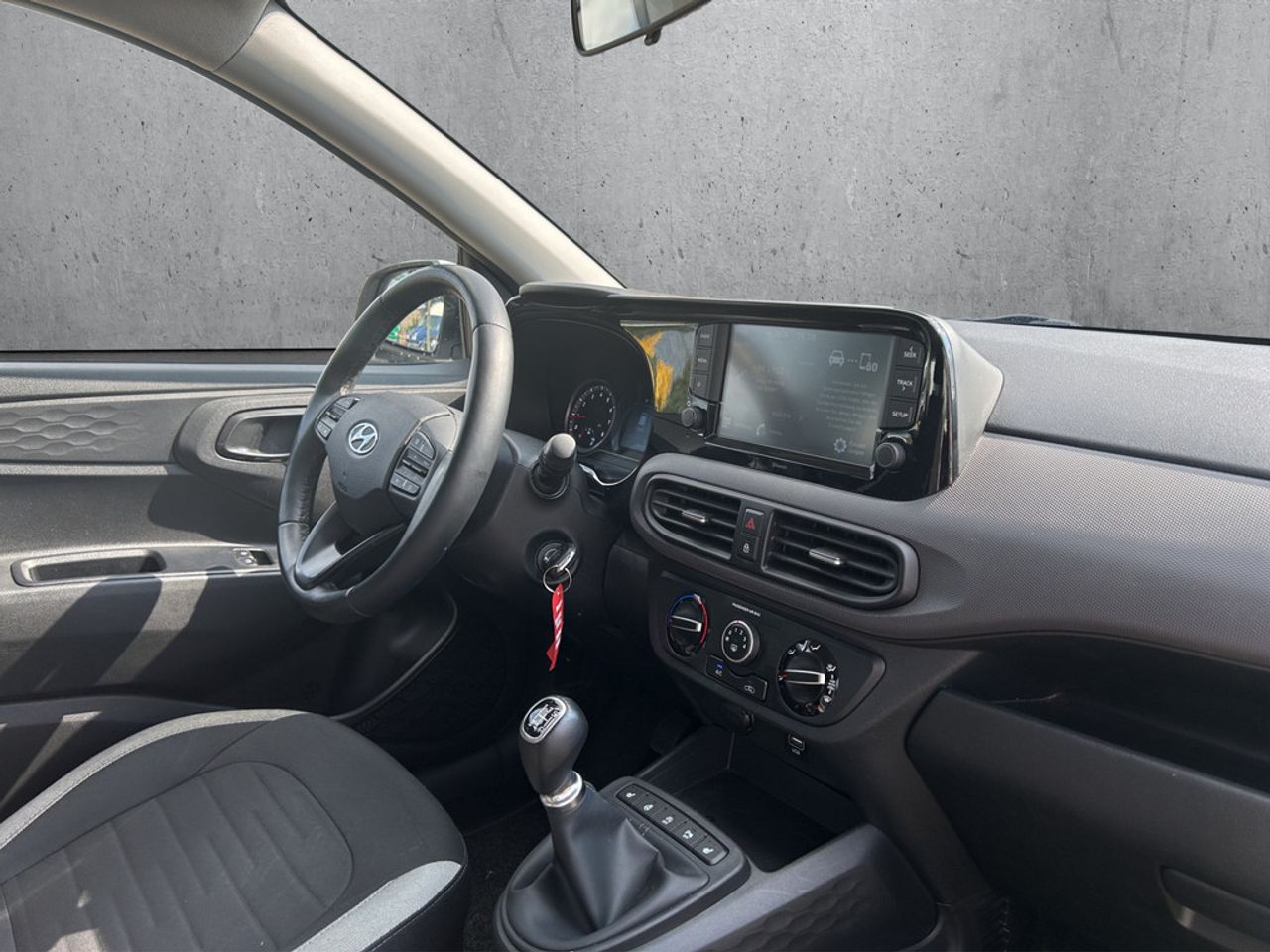 https://csb-strapi-files.fsn1.your-objectstorage.com/inventory-cars/images/c20c123c7c90e984ac098330aade721f3b23e98f/22_1280_7299.jpg