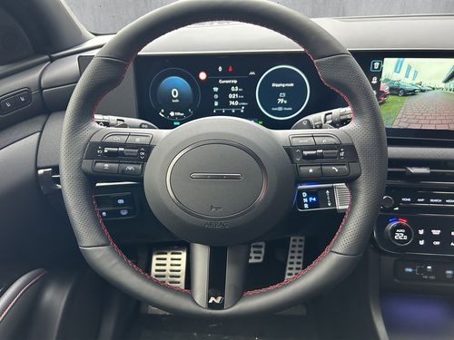 https://csb-strapi-files.fsn1.your-objectstorage.com/inventory-cars/images/c2540c2254bf4a64710a79c6784a24d16ce2607f/20_500_5536.jpg