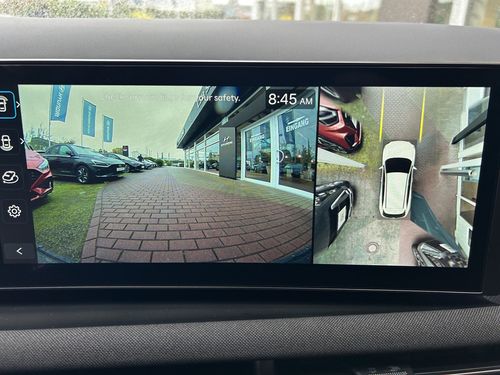 https://csb-strapi-files.fsn1.your-objectstorage.com/inventory-cars/images/c2540c2254bf4a64710a79c6784a24d16ce2607f/21_500_3691.jpg